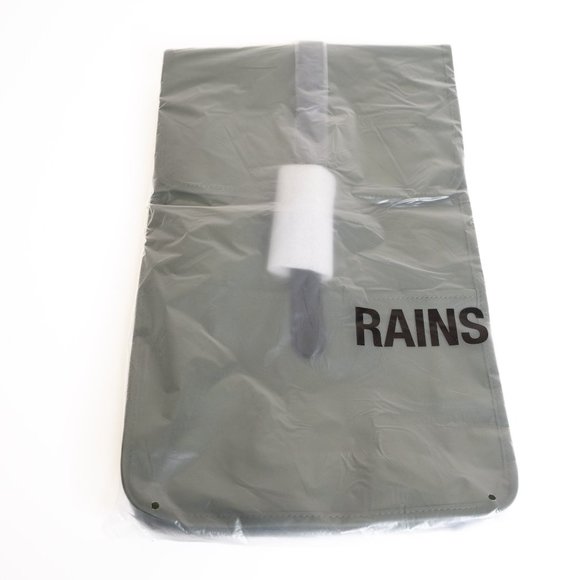 NWT RAINS Waterproof Backpack 13l in Evergreen - Picture 5 of 6